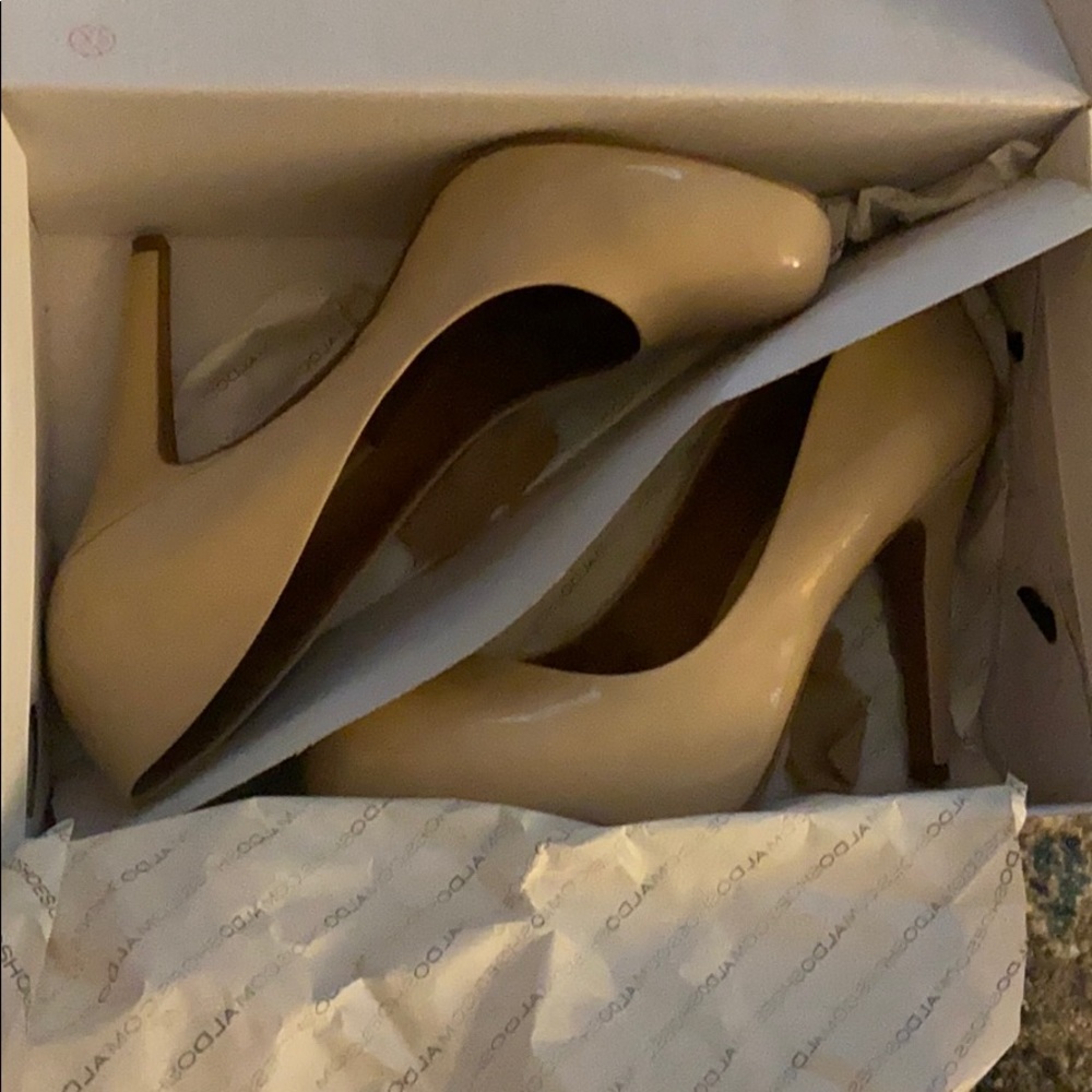 Nude aldo heels